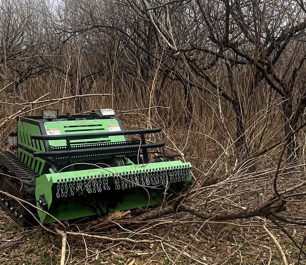 SDL 292-130B Remote-Control Crawler Mower — Diesel, 130cm Cut